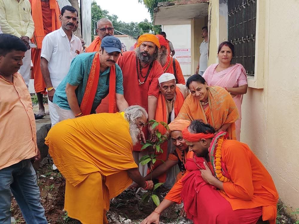 WhatsApp Image 2025-12-22 at 11.37.34 AM (2)